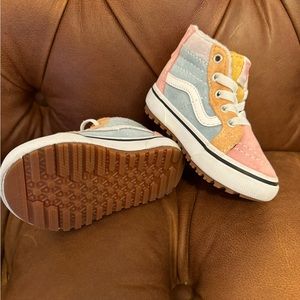 Multi-Colored Pastel Vans SK8 Hi Zip MTE toddler sneakers, size 5, New